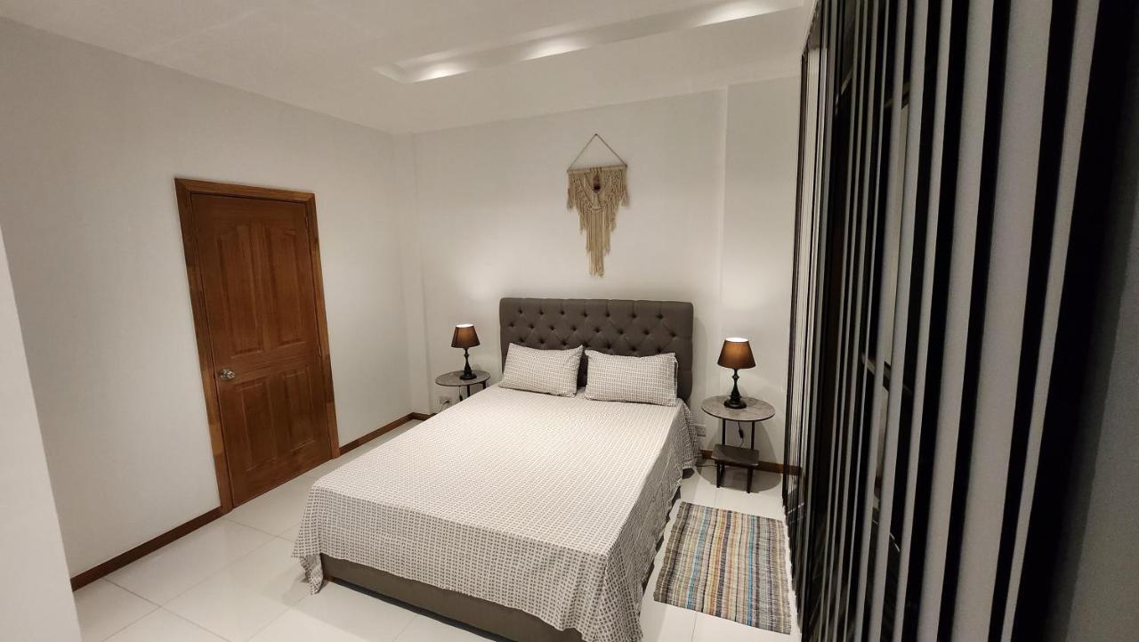 Seaview Luxury Appartment Flic-en-Flacq Zewnętrze zdjęcie